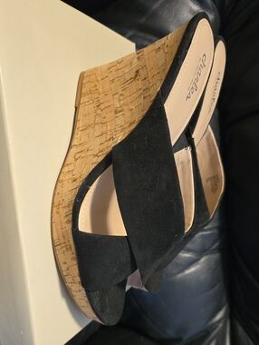 NIB Charles by Charles David Latrice Wedge Sandals - Black, Hard To Find 13M